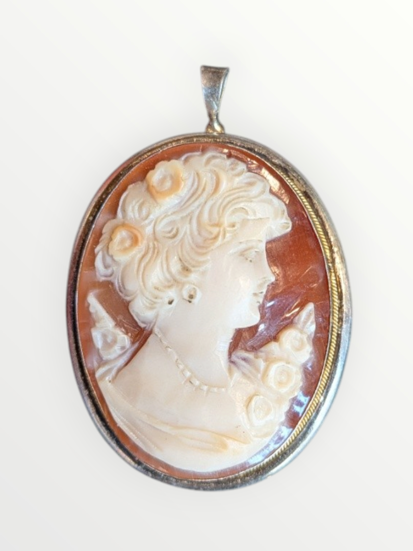 camafeo-vintage-colgante-plata-estilo-antiguo